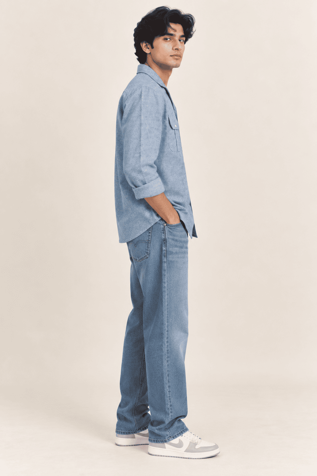 Men’s Blue Chambray Pocket Shirt - Image 4